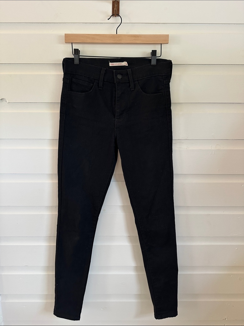 Levi’s high rise super skinny size 28 EUC